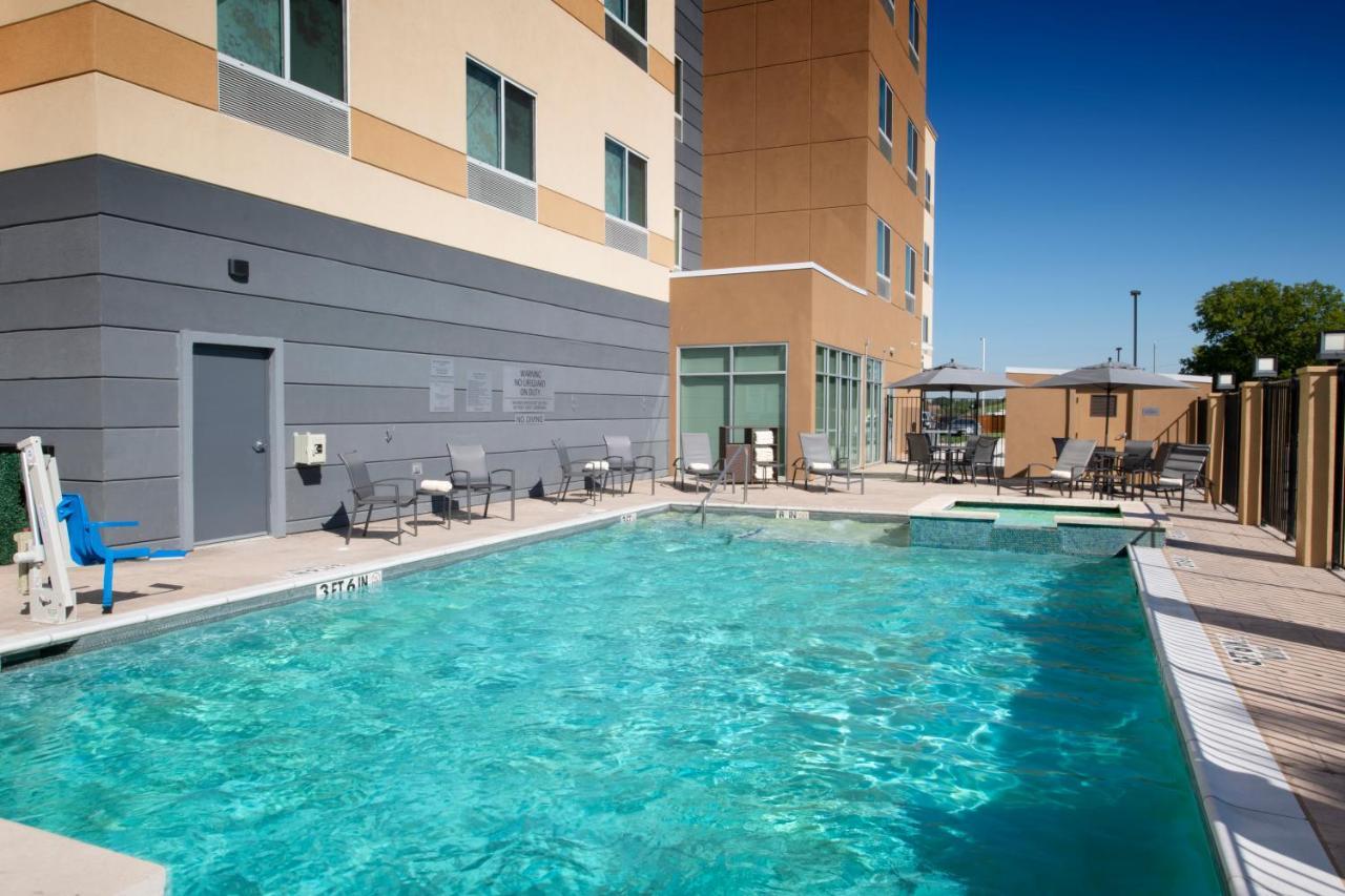 Fairfield By Marriott Inn & Suites Dallas East Esterno foto